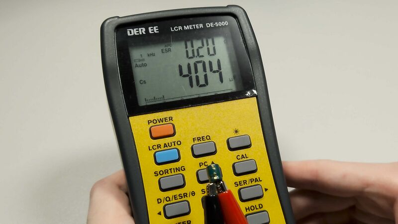 File:Measuring esr and capacitance.jpg